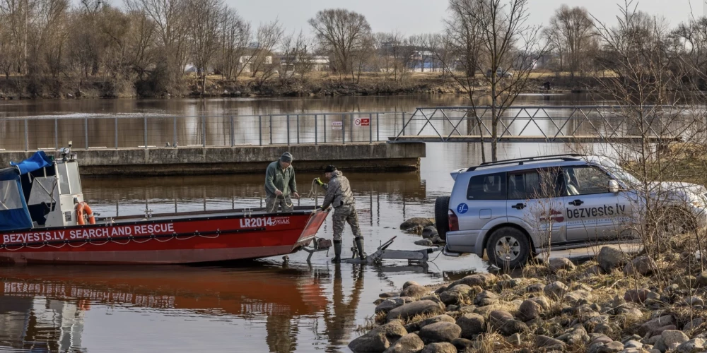 FOTO: "Bezvests.lv"/Facebook.