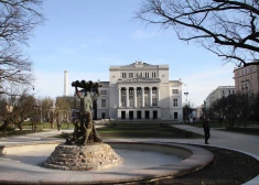 Latvijas Nacionālā opera un balets aprīlī dosies viesizrādēs; Lielā zāle būs slēgta līdz 4. jūnijam