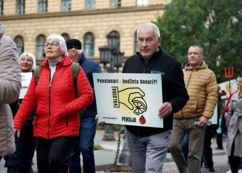 Дожил до пенсии - уже счастье.