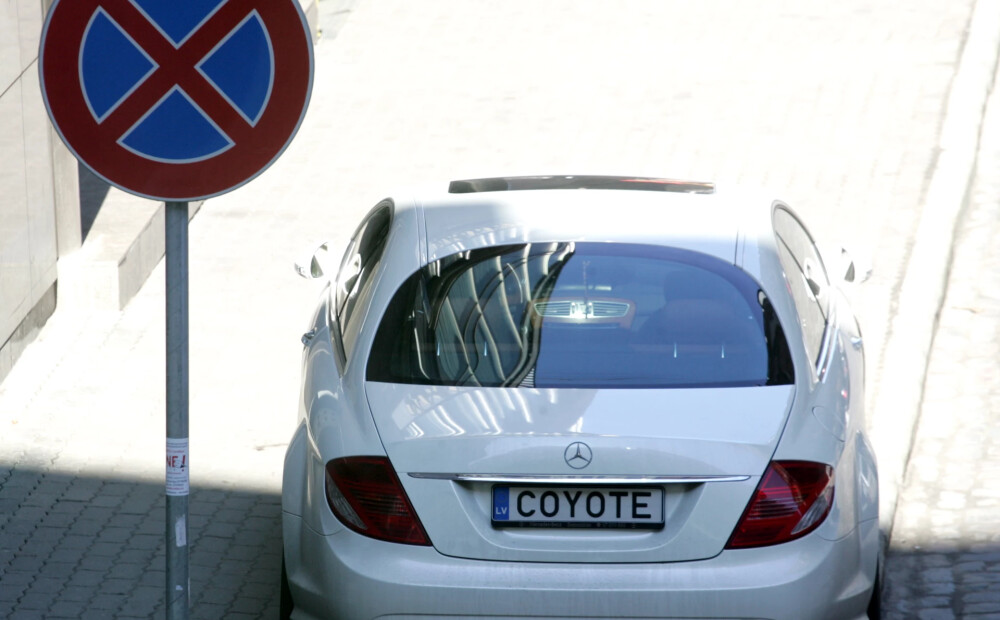 Rīgā vairākos ielu posmos turpmāk apstāties būs aizliegts