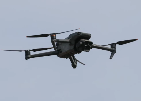 Dronu incidents Somijā saasina spriedzi, taču Helsinki Ukrainu neierobežos.