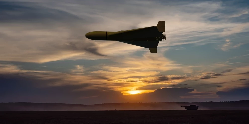 Igaunijas Aizsardzības spēki brīdina par iespējamiem droniem valsts ziemeļaustrumos un dienvidos.