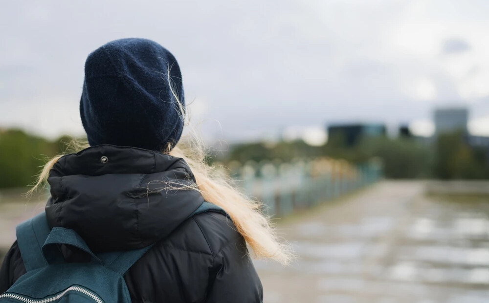 Simtiem pazušanas gadījumu gadā... Vai Latvijā tiešām cits pēc cita pazūd bērni? Policija skaidro situāciju
