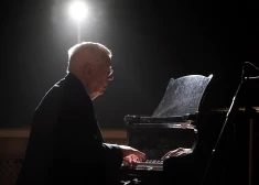 Mazajā Mežotnes pilī jauno koncertsezonu ieskandinās džezs un Raimonda Paula mūzika