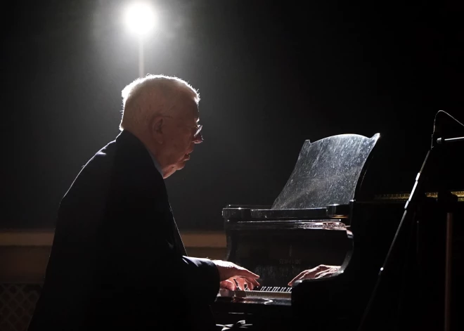 Mazajā Mežotnes pilī jauno koncertsezonu ieskandinās džezs un Raimonda Paula mūzika