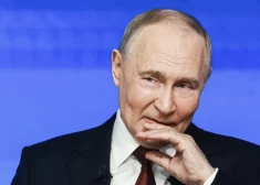 Pasaka vairāk nekā simtiem vārdu? Uzmanības centrā nonācis kāds Putina aksesuārs