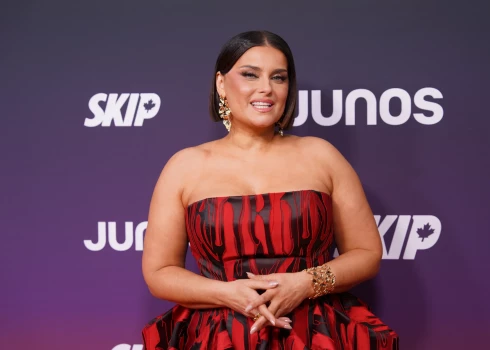 Нелли Фуртадо.