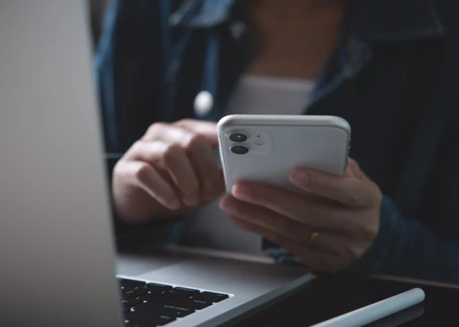 Uzmanies: krāpnieki sūta viltus ziņas par “eParakstu”