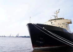 Cilvēku glābšanas operācija ar ledlauža "Varma" iesaisti izmaksāja 20 500 eiro