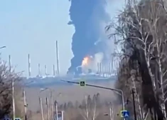 Ņižņekamska nodreb: spēcīgs sprādziens vienā no lielākajām Krievijas ķīmijas rūpnīcām. VIDEO