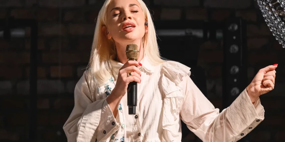 Samanta Tīna (publicitātes foto)