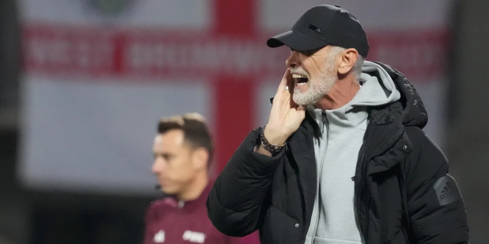 Latvijas futbola izlases galvenais treneris Paolo Nikolato