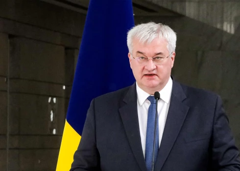 Izlūkošanas dati liecina, ka pēdējā laikā Baltijas valstīs notikušos incidentus ar droniem apzināti izprovocējusi Krievija, paziņoja Ukrainas ārlietu ministrs Andrijs Sibiha.