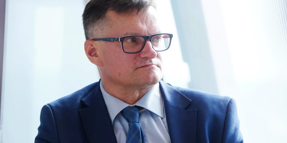 Бывший госсекретарь Министерства обороны Янис Гарисонс.