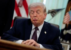 Трамп назвал НАТО "бумажным тигром" и заявил, что США могут выйти из альянса 