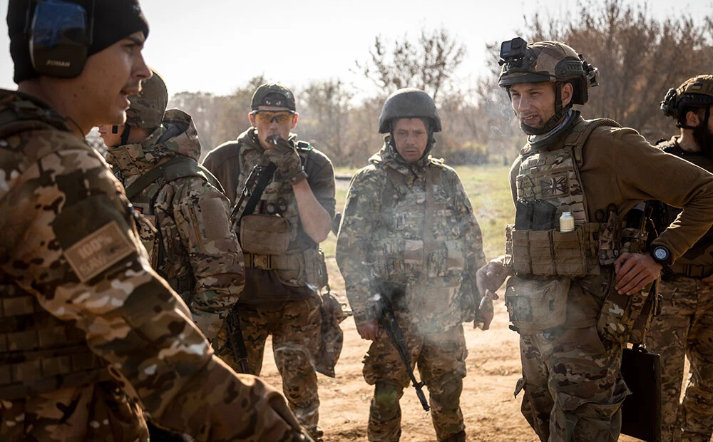 Kremlis noteicis jaunus termiņus Donbasa ieņemšanai. To komentējuši Ukrainas aizstāvji