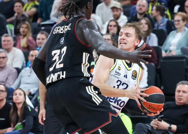 Žagaram neliels spēles laiks "Fenerbahce" zaudējumā "Bayern" komandai