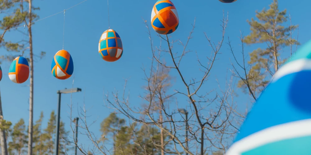  Украшенная к Пасхе Юрмала в 2026 году.