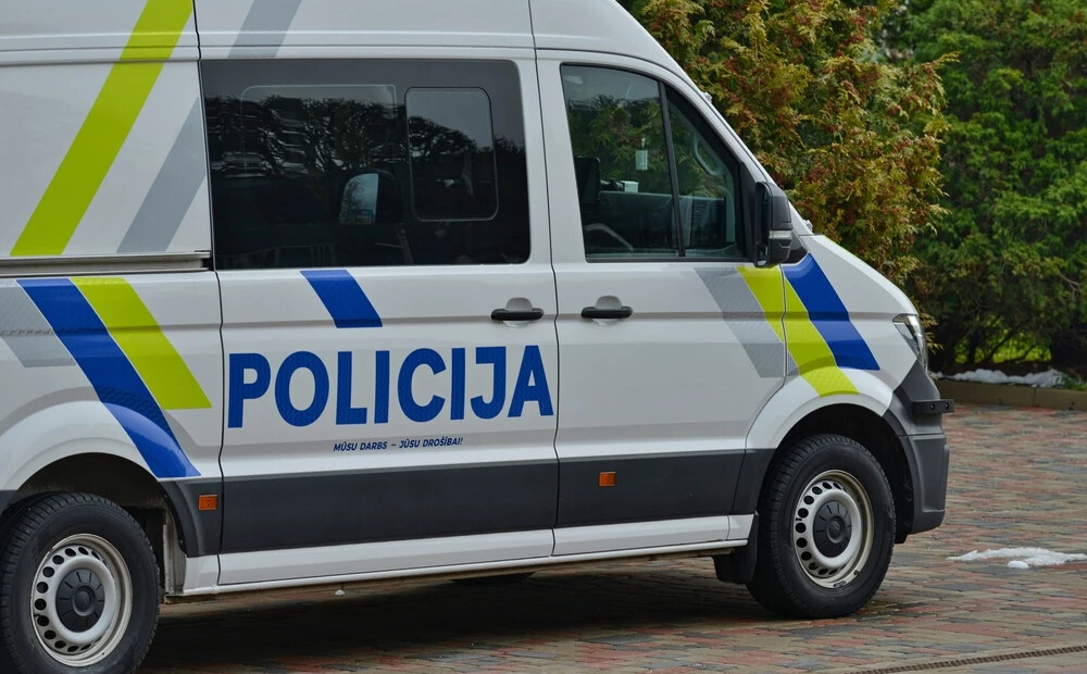 Rīgā sašauts vīrietis; aizdomās turētais izsludināts meklēšanā