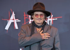 Джонни Депп превращает страсть в деньги: актер вышел на рынок алкоголя