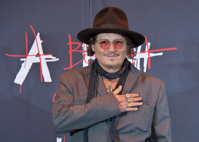 Джонни Депп превращает страсть в деньги: актер вышел на рынок алкоголя