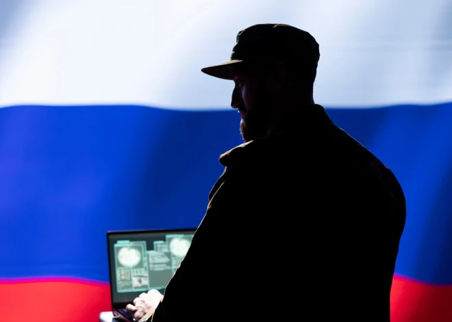 Шпион, выйди вон! Российский офицер 9 лет собирал секреты Латвии через "дальнего родственника"