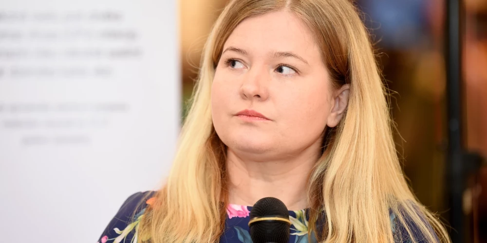 Par SPKC direktori iecelta Elīna Dimiņa.