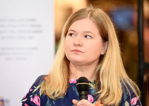 Par SPKC direktori iecelta Elīna Dimiņa.