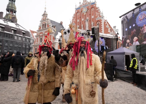 Столичные мужи заметили в Старой Риге признаки жизни.
