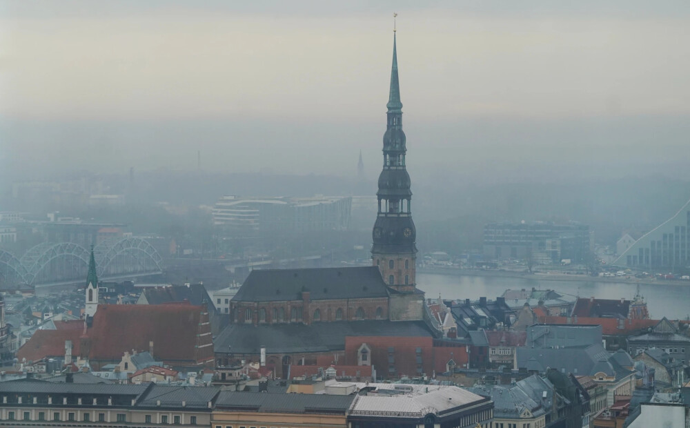 Jūras piekrastē bieza migla, stājies spēkā miglas brīdinājums