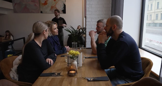 Abi pāri bez aplinkiem analizēja savu privāto dzīvi, daloties visai ugunīgās atziņās.