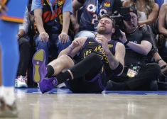 Dončičs traumas dēļ nepabeidz maču; "Lakers" piedzīvo zaudējumu