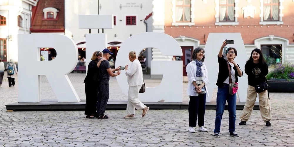 Опытные туристы не ездят с группами, бронируя себе жилье самостоятельно.