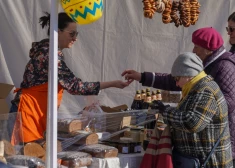 VIDEO; FOTO: Jauns.lv dodas uz Centrāltirgu meklēt Lieldienu noskaņas un gandrīz izpelnās pērienu!
