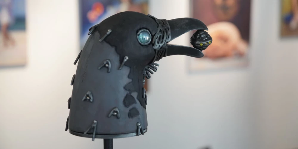 Laikmetīgās mākslas galerijā "Berga Bazar’t" atklāta  pavasara tematikai veltīta izstāde "Putni".