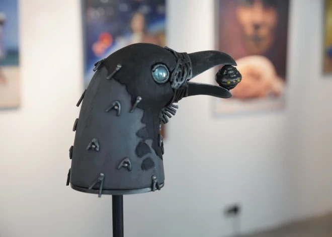 Laikmetīgās mākslas galerijā "Berga Bazar’t" atklāta pavasara tematikai veltīta izstāde "Putni".