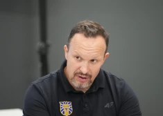 Latvijas U-18 hokeja izlase pārbaudes spēlē pārliecinoši sakauj poļus