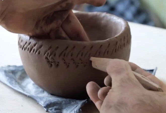 Katrs ar rokām izgatavots izstrādājums ir unikāls.