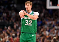 "Mavericks" līderis Flegs kārtējā zaudējumā ieraksta savu vārdu NBA rekordu grāmatā