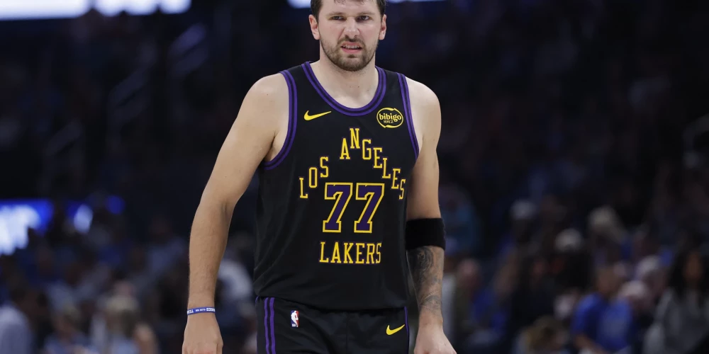 Pagaidām nav skaidra arī Lukas Dončiča dalība izslēgšanas cīņās.