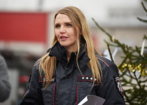 Valsts ugunsdzēsības un glābšanas dienesta Prevencijas pārvaldes priekšniece Ilze Dāme uzsver: kūlas dedzināšana ir bīstama un nav pieļaujama.