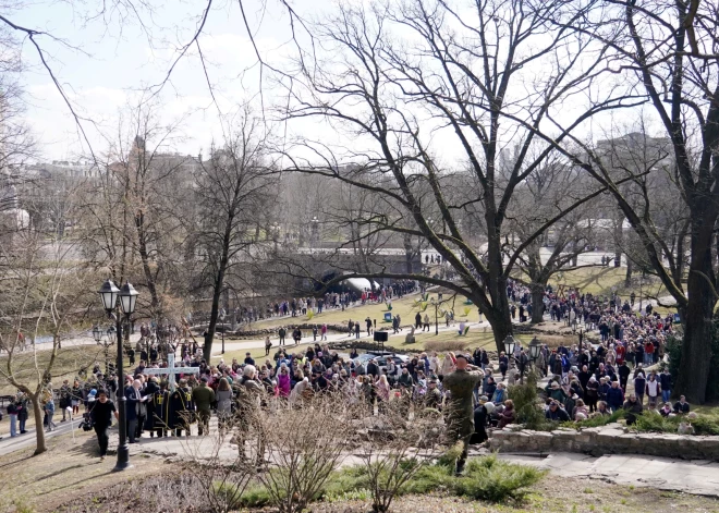 Пасха в Латвии начнется с дождя, мокрого снега и сильного ветра
