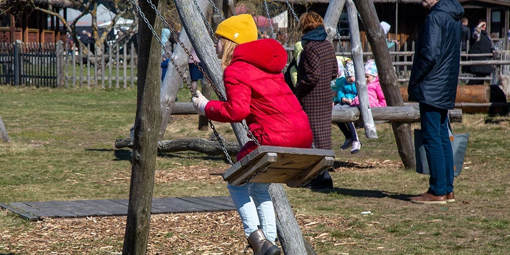 Latvijas Etnogrāfiskajā brīvdabas muzejā notiek Lielā Lieldienu svinēšana.
