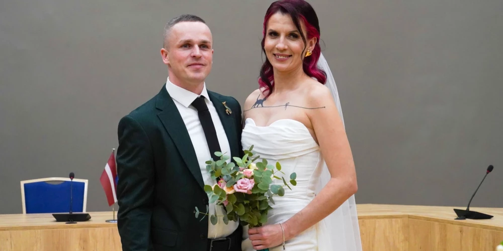 1. aprīlī, kas daudzviet pasaulē ir atzīts par joku dienu, Augšdaugavas novadā ir dzimusi jauna ģimene. Ralfs un Jūlija Špuras savu nopietno soli gan uztver bez jokiem. 