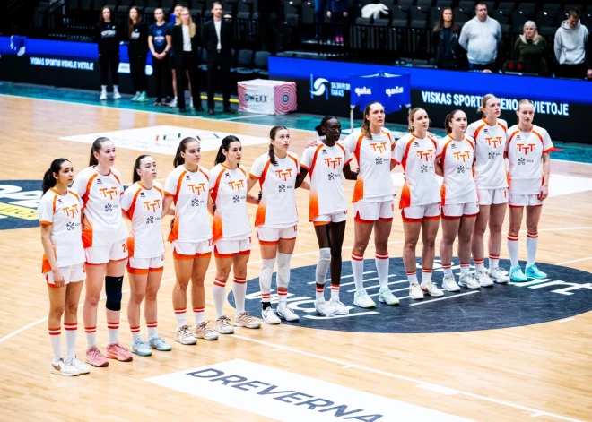 "TTT Rīga" basketbolistes izcīna Baltijas līgas sudraba medaļas, atkal pārliecinoši triumfē Viļņas "Kibirkštis"