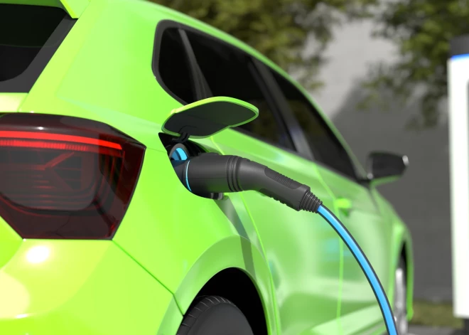 Министр объяснил, каким образом покупка электромобиля спасает экономику Латвии