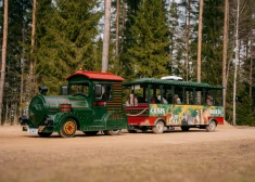 No Cēsīm uz "Rakšu Zoo" sāk kursēt ekspresvilciens