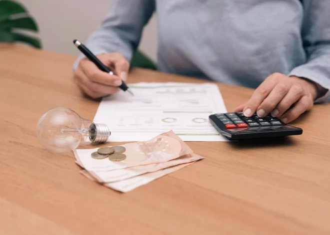 Подарок на Пасху: в Латвии почти в семь раз подешевела электроэнергия