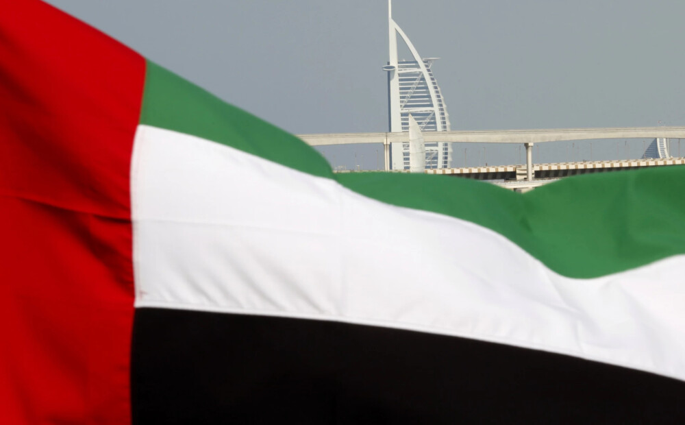 Irānas dronu atlūzas trāpa naftas ķīmijas rūpnīcai AAE, izcēlies ugunsgrēks