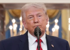 "Jūs, trakie bastardi, dzīvosiet ellē!" Tramps nāk klajā ar jaunu paziņojumu Irānai